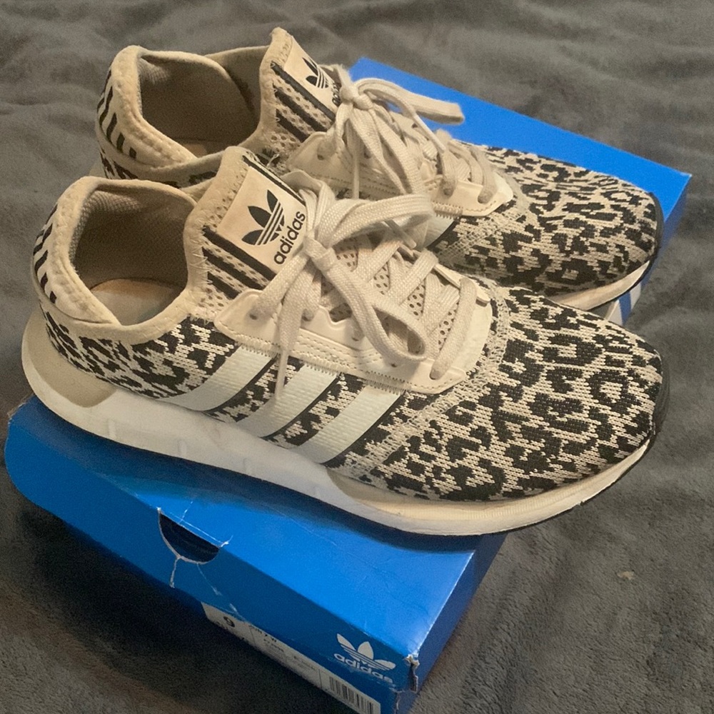 Womens swift run